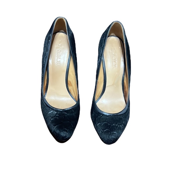 L.A.M.B. Nikko Black Dyed Calf Hair Pumps Size 8.5 - Picture 3 of 11